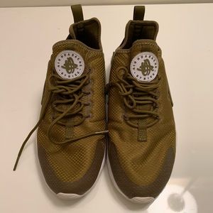 Green Nike Air Huarache Run Ultra